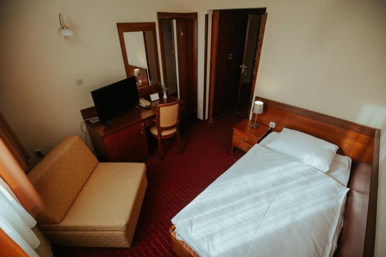 Hotel Central 2*
